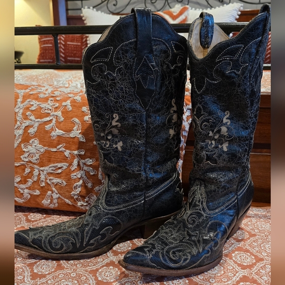 Corral Boots Shoes - Corral Vintage C2108 Black Distressed Lizard Inlay Snip Toe Boot Size 9.5